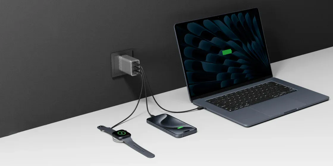 EcoFlow RAPID GaN 65 Вт с кабелем USB-C в использовании